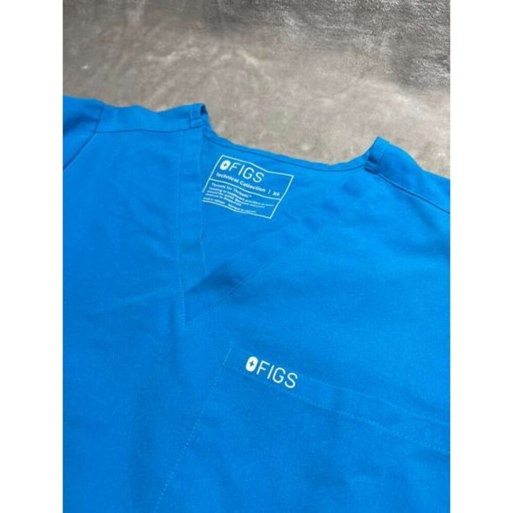 Figs V-Neck Scrub Top Women's XS Blue Short Sleeve Technical Collection